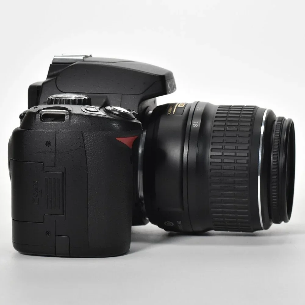 Nikon D40x DSLR Camera 10.2MP Nikon AFS 18-55mm Lens 22,619 Clicks 32GB SD Card - Picture 3 of 16